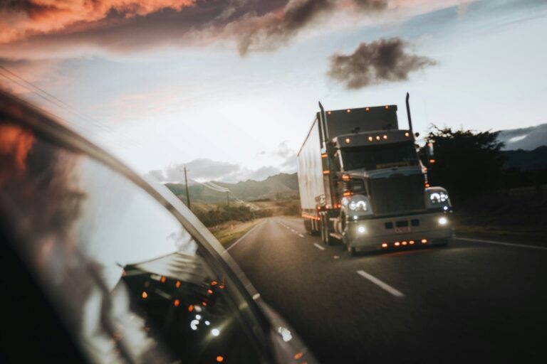sognare-essere-investiti-da-camion